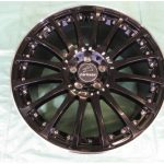 新品 スタッドレス ノキアン ハッカペリッタR5 225/40-19 u0026 Carlsson 1/16RSR GT BK ベンツ CLA